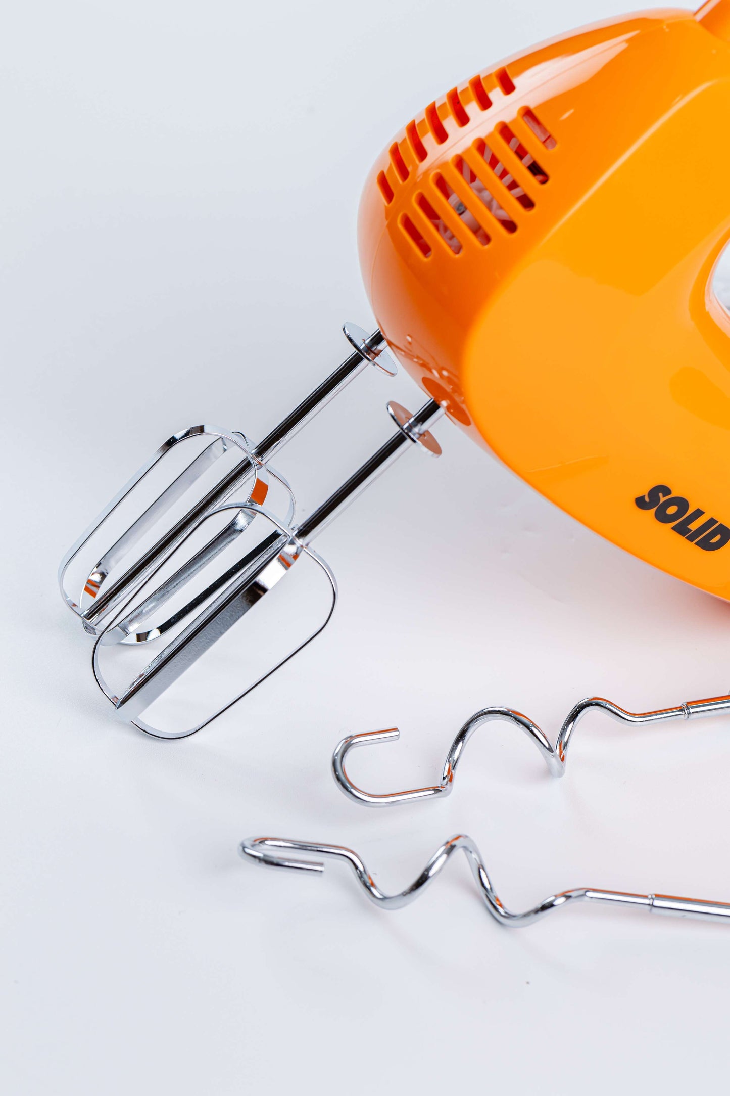 SOLID Electric Hand Mixer